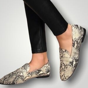 Lulu’s Maeza Black and White Snake Print Pointed-Toe Loafers
